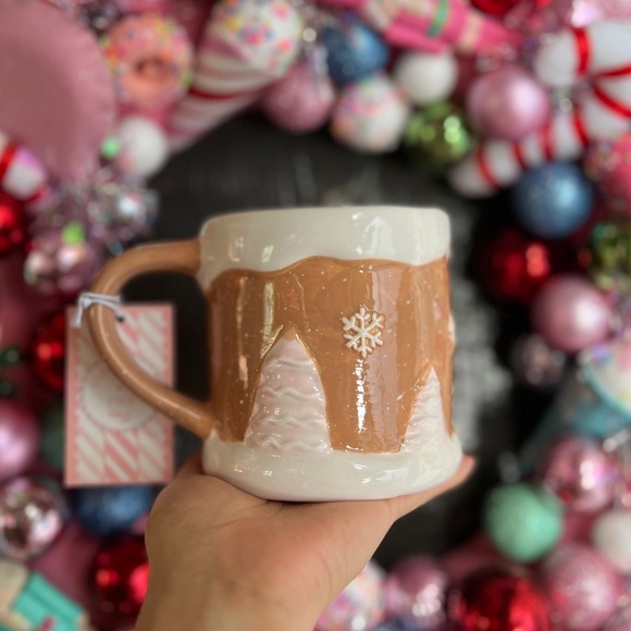 ✨NEW🍪Peppermint and Pine Gingerbread House Mug💖 - Picture 7 of 8